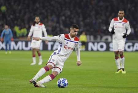 占据优势 占据优势