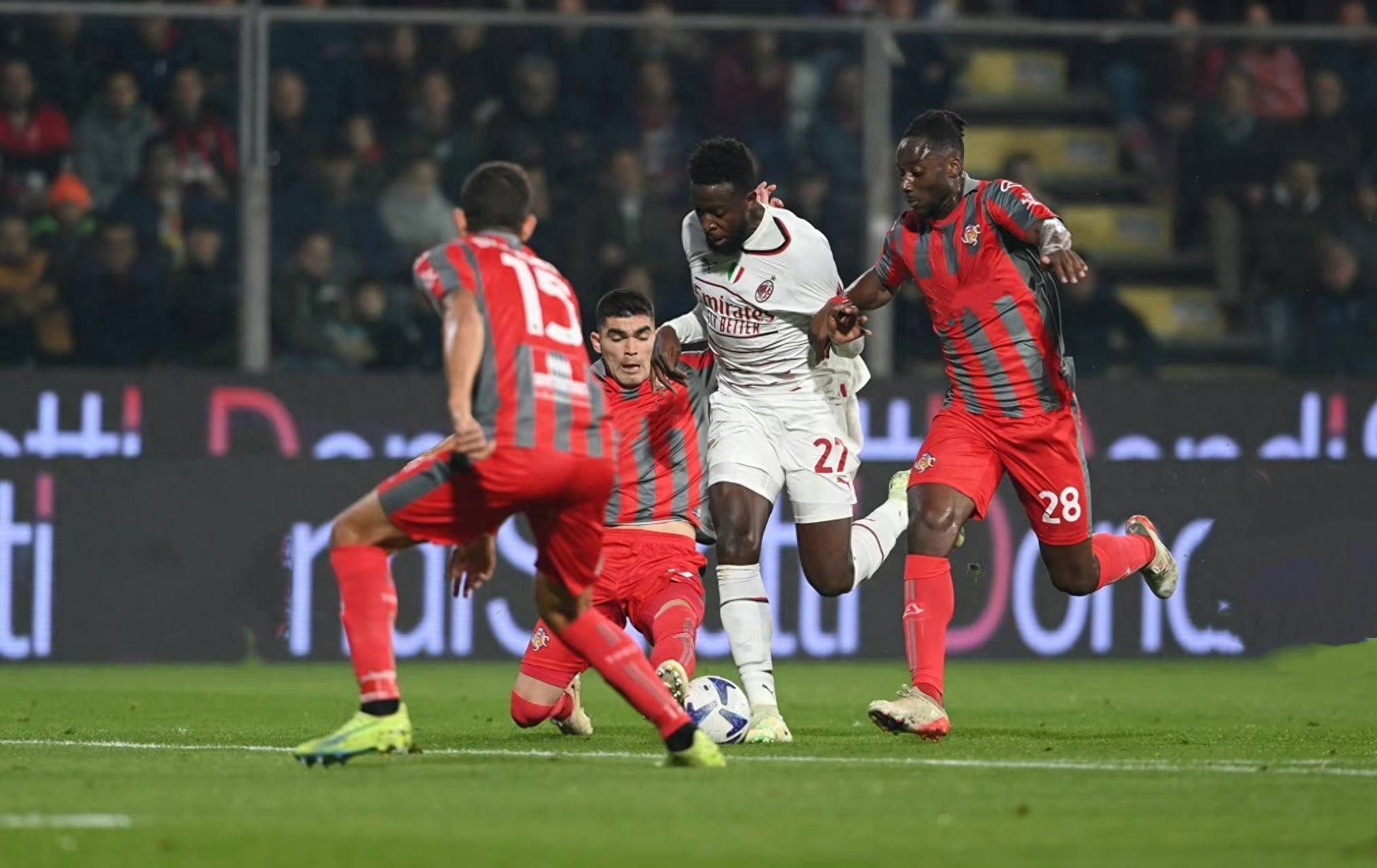 通过交易或 通过交易或